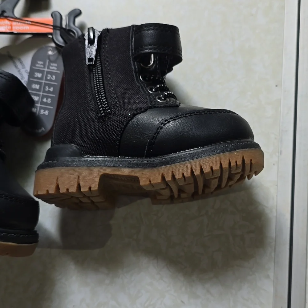 Combat Baby‎ Boy Boots shoes easy on/off Black Size 2